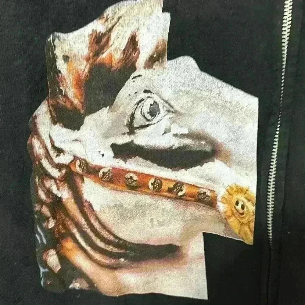 AstroWorld - Picture 4 of 8